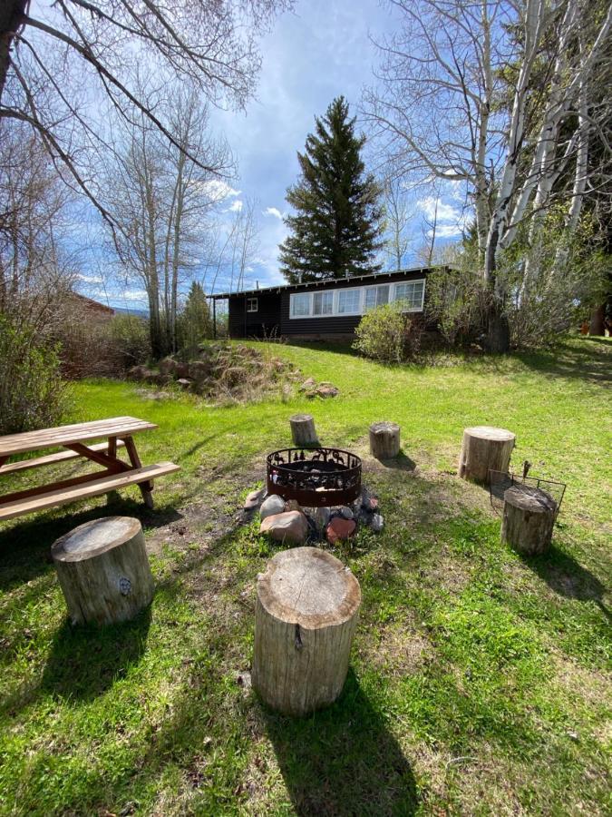 Rolling R Guest Ranch Guest House Meeker Bagian luar foto