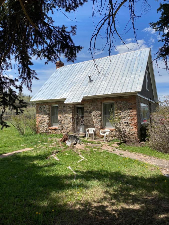 Rolling R Guest Ranch Guest House Meeker Bagian luar foto